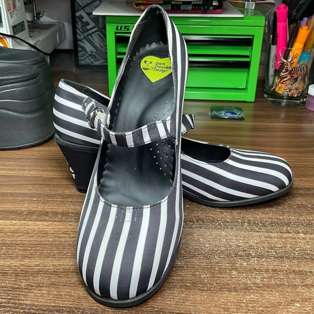 Hot Chocolate Design poison striped mid heels, Us11/HCD41 REMOVED ACCESSORIES - Picture 7 of 14